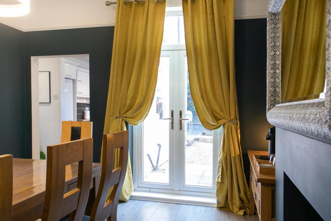 Spring Villa Лестър Екстериор снимка
